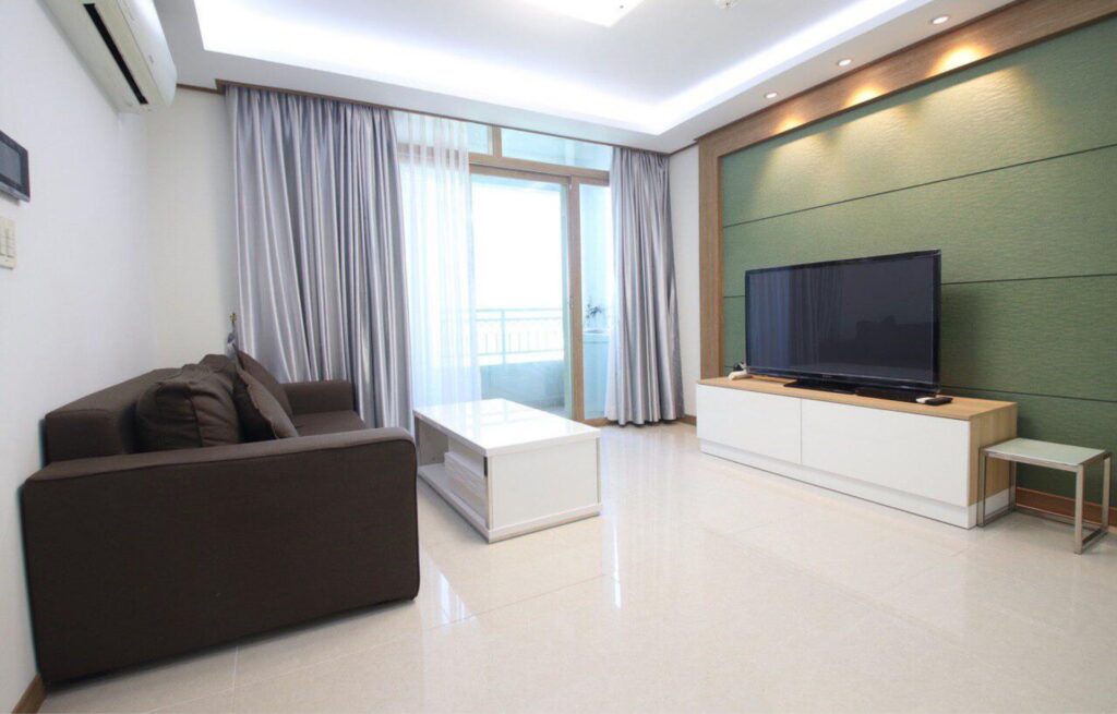 De Castle Royal / デキャッスルロイヤル / 13F / 1Bed for Rent