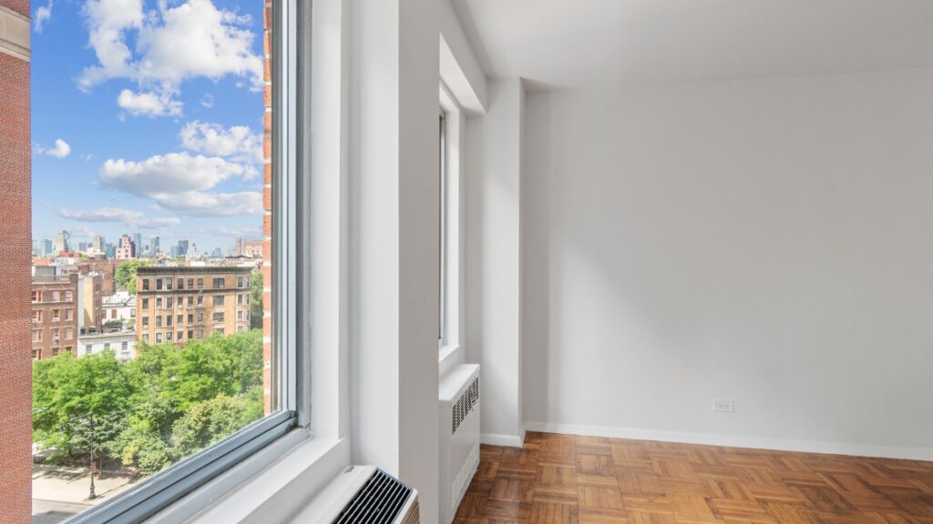 175 West 12 Street Condominium 9C