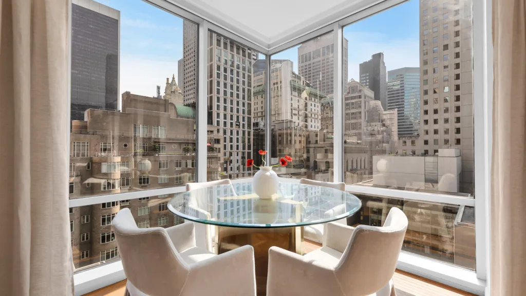 Museum Tower Condominium / ミュージアム・タワー・コンドミニアム / 9G